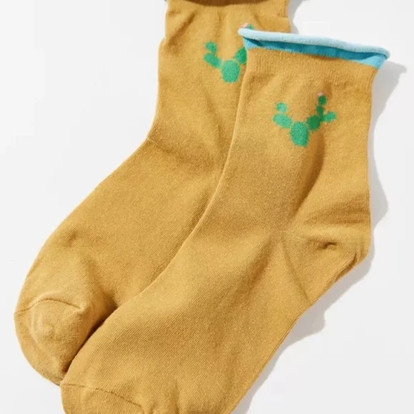 *FLASH SALE* 18 Pairs NWT Urban Outfitters Roll Up Crew Socks Set - Picture 4 of 11